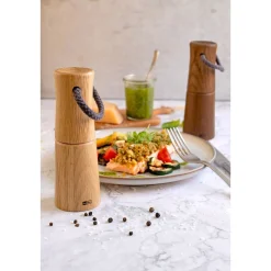 Adhoc Kräuter & Gewürze|Messer & Co. Entdecken|Pfeffer- oder Salzmühle 17 cm Yaso Eiche hell