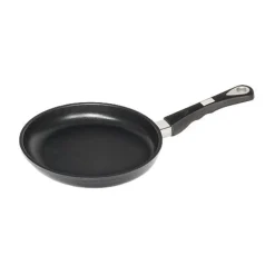 AMT Gastroguss Pfannen|Kochwelt Entdecken|Bratpfanne 24cm flach beschichtet H=4cm nicht induktionsfähig