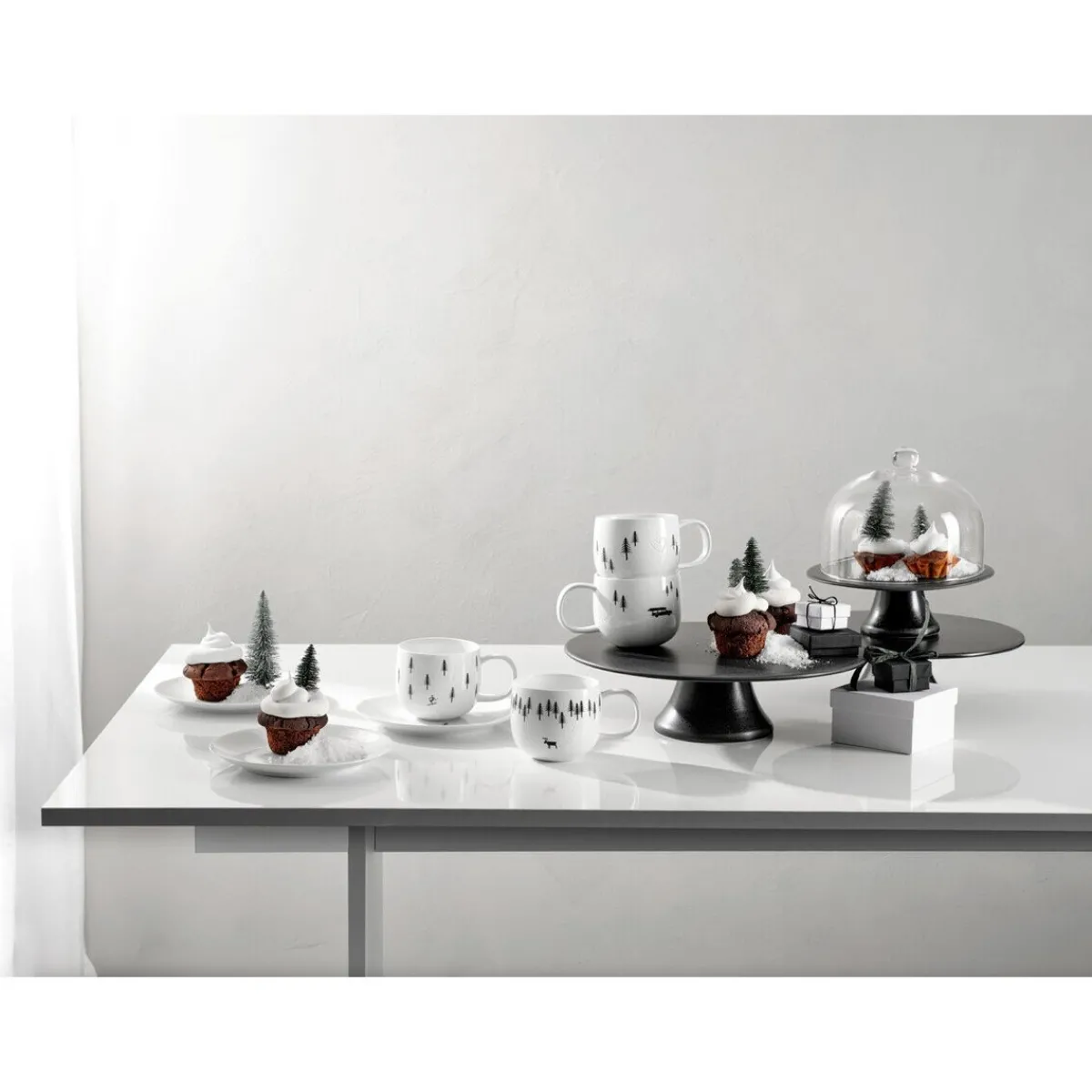 Henkelbecher 0,4 l Joy Snow Tracks Skidding Xmas<ASA Discount