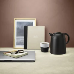 Isolierkanne 1,0 l Thimble schwarz<Eva Solo Online