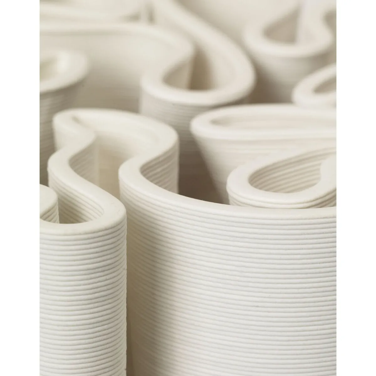 Vase Dedali 25 cm offwhite<ferm LIVING Hot