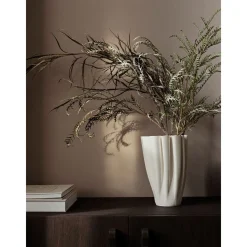 Vase Dedali 25 cm offwhite<ferm LIVING Hot