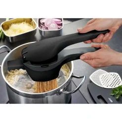 Gefu Messer & Co. Entdecken|Küchenpressen|Kartoffel- und Spätzlepresse Presco 34 cm schwarz