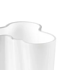 Vase 9,5 cm Alvar Aalto opalweiß<Iittala Online