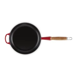 Le Creuset Kochwelt Entdecken|Pfannen|Bratpfanne 24cm m. Holzgriff kirschrot Guss