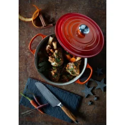 Le Creuset Weihnachtsmenü|Weihnachten|Bräter mit Deckel 28 cm Signature kirschrot