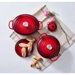 Le Creuset Winterküche|Bräter mit Deckel 35 cm Signature Kirschrot