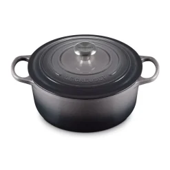 Le Creuset Kochwelt Entdecken|Weihnachten|Bräter mit Deckel 26 cm Signature flint