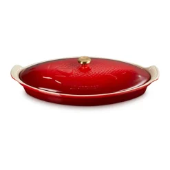 Le Creuset Backformen|Kochwelt Entdecken|Fischbackform mit Deckel 34 cm Tradition Kirschrot