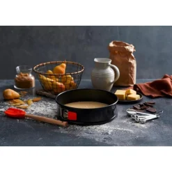 Springform mit Rohrboden 26 cm Antihaft<Le Creuset Clearance