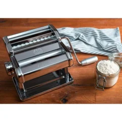 Marcato Kochwelt Entdecken|20 Jahre Tischwelt|Nudelmaschine Atlas 150 21x20x16 cm Design silber