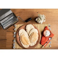 Marcato Kochwelt Entdecken|20 Jahre Tischwelt|Nudelmaschine Atlas 150 21x20x16 cm Design silber