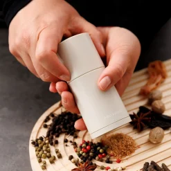 Microplane Neuheiten|Gewürzmühle 2in1 12 cm Speciality Cashmere Beige