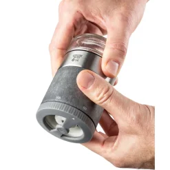 Peugeot Kräuter & Gewürze|Messer & Co. Entdecken|Salzmühle 11 cm Maestro u’Select hellgrau