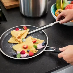 Rösle Kochwelt Entdecken|Backzubehör|Crêpeswender Silikon 32 cm Rundgriff-Serie schwarz