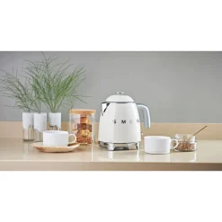 Smeg Weihnachten|Kochwelt Entdecken|Mini-Wasserkocher 0,8 l 1400 W 50’s Style creme