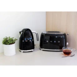 2-Schlitz-Toaster TSF01 950 W 50's Style schwarz<Smeg Outlet