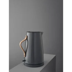 Stelton Kochwelt Entdecken|Wasserkocher 1,2 l Emma grau